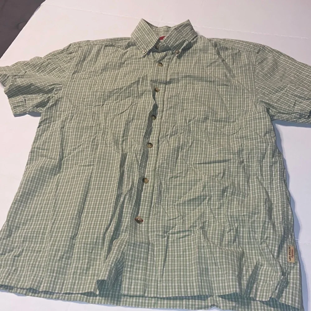 Levi Strauss Signature Premium button down short sleeve shirt size S/CH